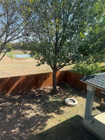 7108 Walkup LN, Austin, TX 78747