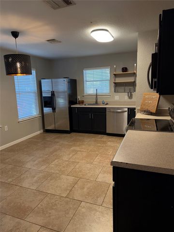 7108 Walkup LN, Austin, TX 78747