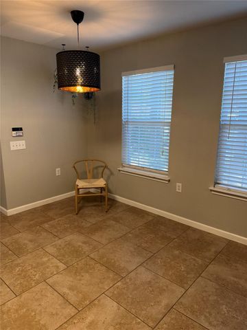 7108 Walkup LN, Austin, TX 78747
