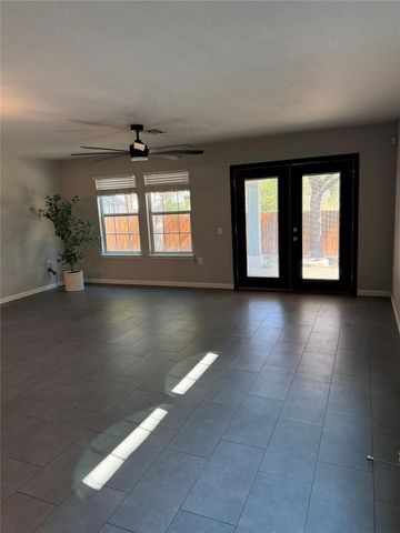 7108 Walkup LN, Austin, TX 78747