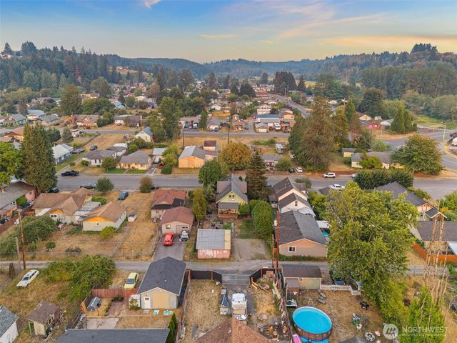 1315 Oxford Ave, Centralia, WA 98531