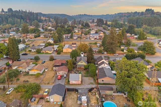 1315 Oxford Ave, Centralia, WA 98531