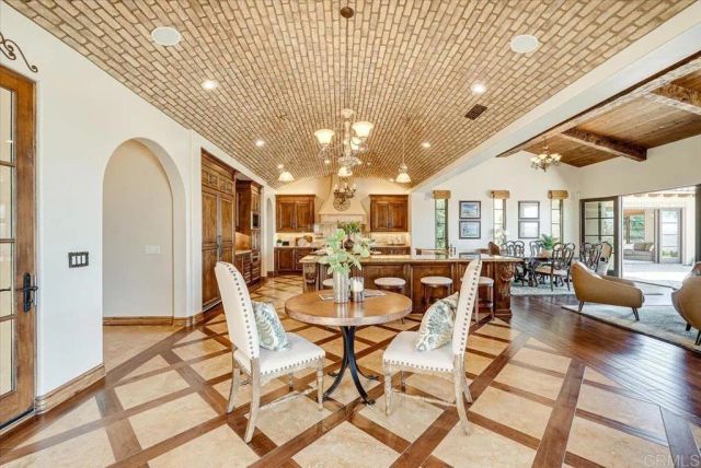 7930 Camino De Arriba, Rancho Santa Fe, CA 92067