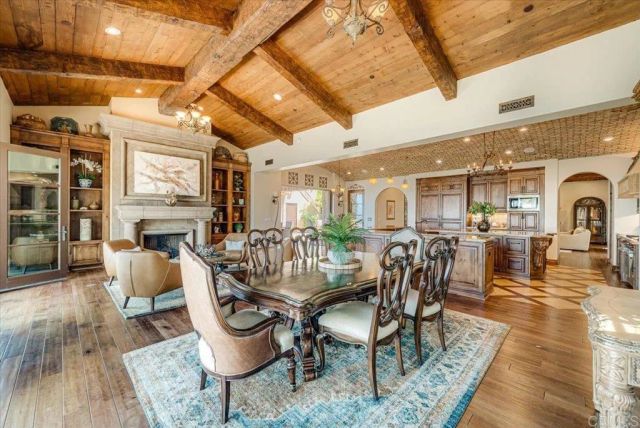 7930 Camino De Arriba, Rancho Santa Fe, CA 92067