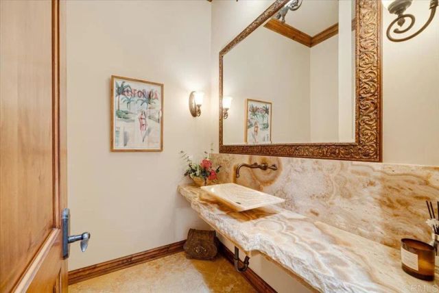 7930 Camino De Arriba, Rancho Santa Fe, CA 92067