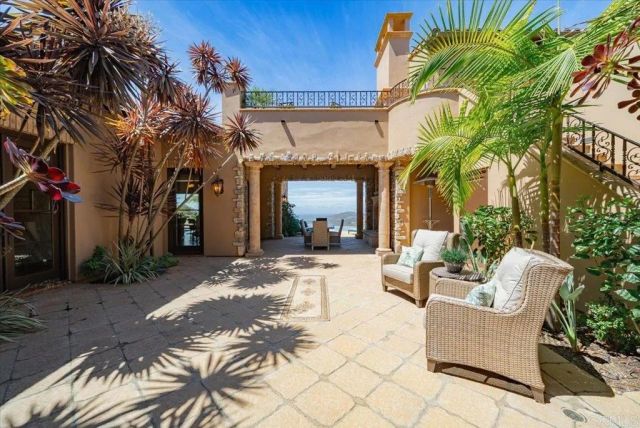 7930 Camino De Arriba, Rancho Santa Fe, CA 92067