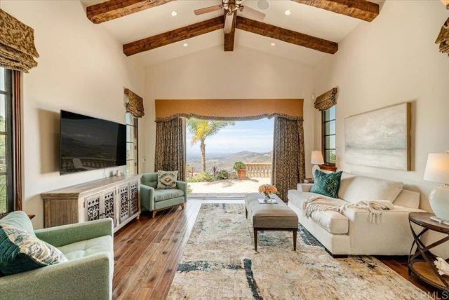 7930 Camino De Arriba, Rancho Santa Fe, CA 92067