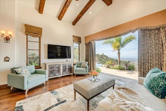 7930 Camino De Arriba, Rancho Santa Fe, CA 92067