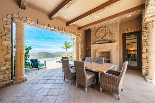 7930 Camino De Arriba, Rancho Santa Fe, CA 92067