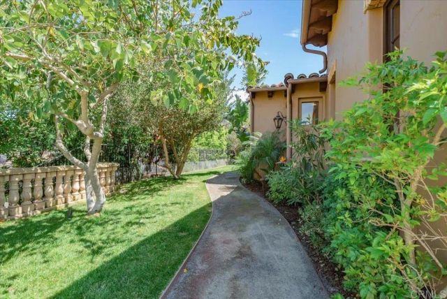 7930 Camino De Arriba, Rancho Santa Fe, CA 92067
