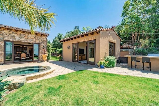 7930 Camino De Arriba, Rancho Santa Fe, CA 92067