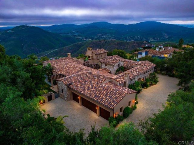 7930 Camino De Arriba, Rancho Santa Fe, CA 92067