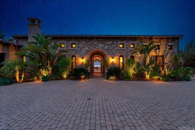 7930 Camino De Arriba, Rancho Santa Fe, CA 92067