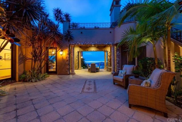 7930 Camino De Arriba, Rancho Santa Fe, CA 92067