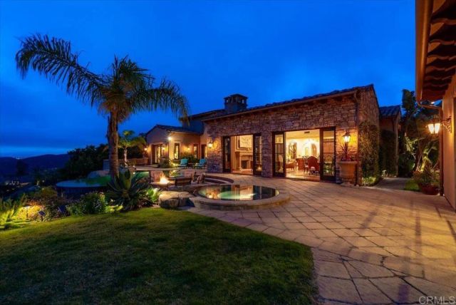 7930 Camino De Arriba, Rancho Santa Fe, CA 92067