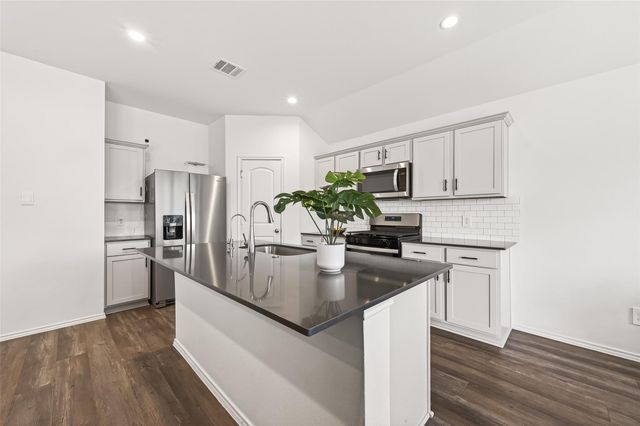 40603 Pine Spruce Lane, Magnolia, TX 77354