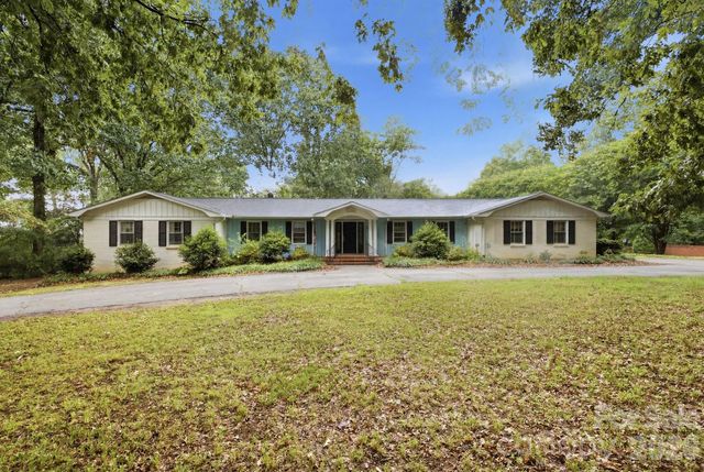 108 Augusta Drive, Statesville, NC 28625