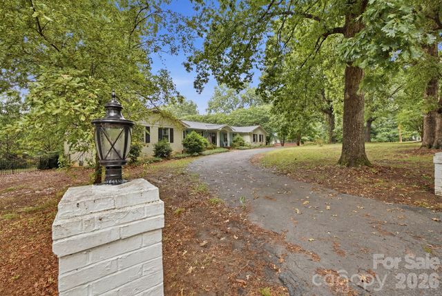 108 Augusta Drive, Statesville, NC 28625
