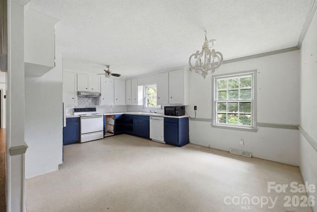 108 Augusta Drive, Statesville, NC 28625