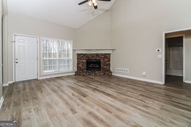 139 Hunters Pointe Drive, Villa Rica, GA 30180