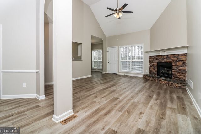 139 Hunters Pointe Drive, Villa Rica, GA 30180