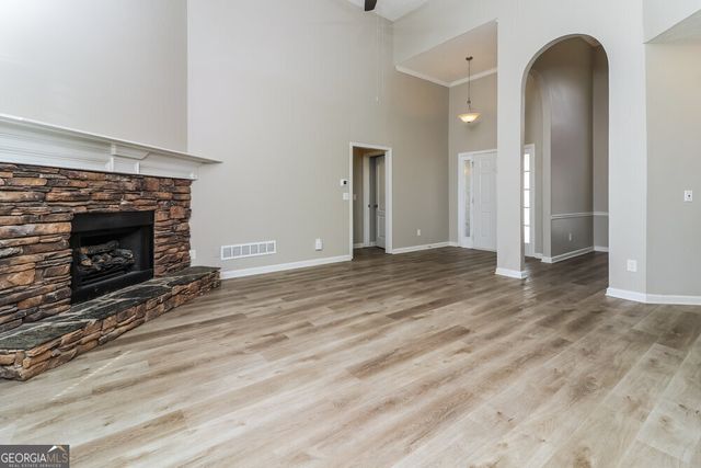 139 Hunters Pointe Drive, Villa Rica, GA 30180