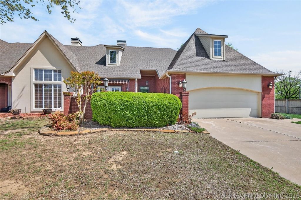 2422 Jefferson Road, Bartlesville, OK 74006