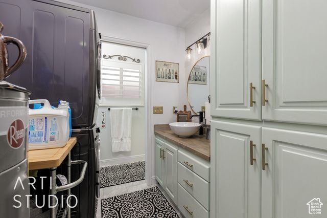 110 OVERLOOK LN, Hurricane, UT 84737