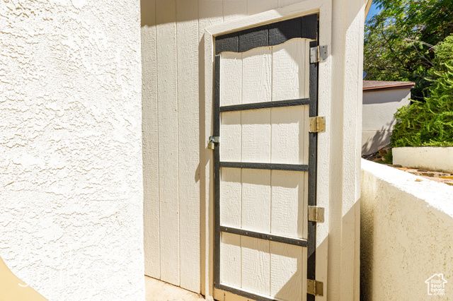 110 OVERLOOK LN, Hurricane, UT 84737