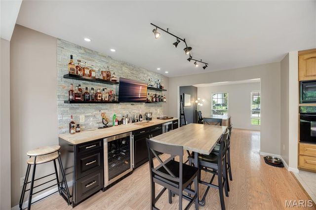 1215 Summerpoint Lane, Fenton, MO 63026
