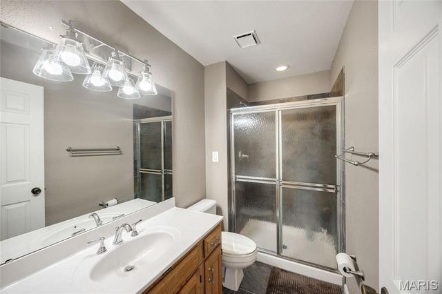 1215 Summerpoint Lane, Fenton, MO 63026