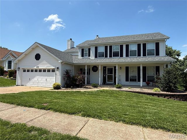 1215 Summerpoint Lane, Fenton, MO 63026
