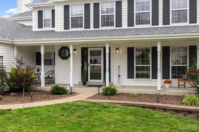 1215 Summerpoint Lane, Fenton, MO 63026