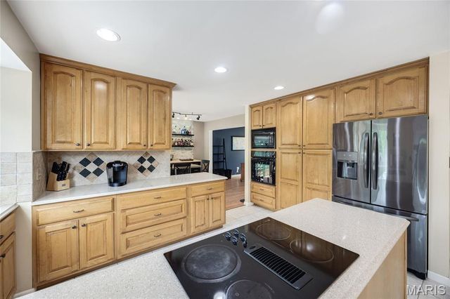 1215 Summerpoint Lane, Fenton, MO 63026