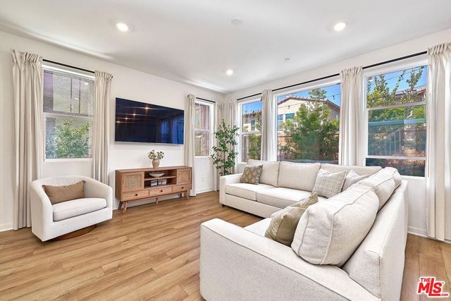 4046 Spring Haven Lane, Corona, CA 92883