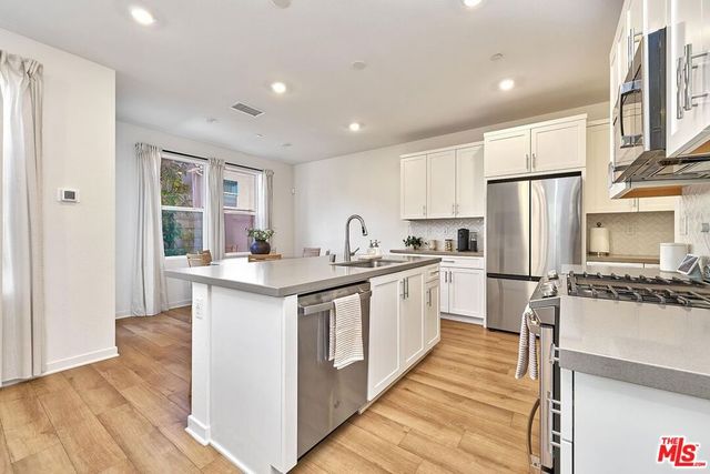 4046 Spring Haven Lane, Corona, CA 92883