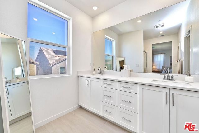 4046 Spring Haven Lane, Corona, CA 92883