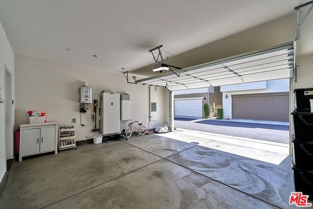 4046 Spring Haven Lane, Corona, CA 92883