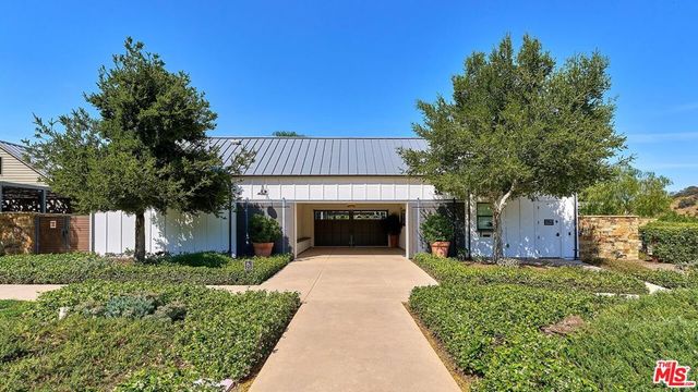 4046 Spring Haven Lane, Corona, CA 92883