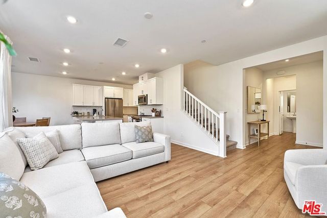 4046 Spring Haven Lane, Corona, CA 92883