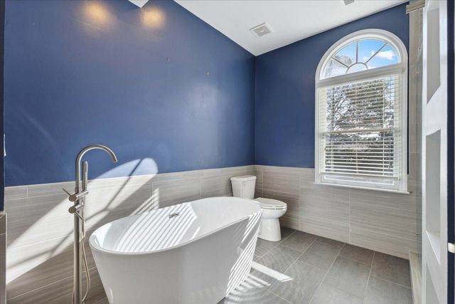 2310 Walden Creek Drive, Apex, NC 27523