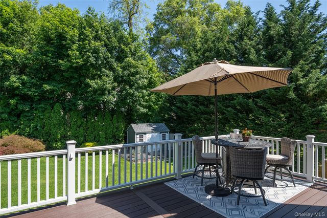 14 Mayfair Drive, Huntington, NY 11743