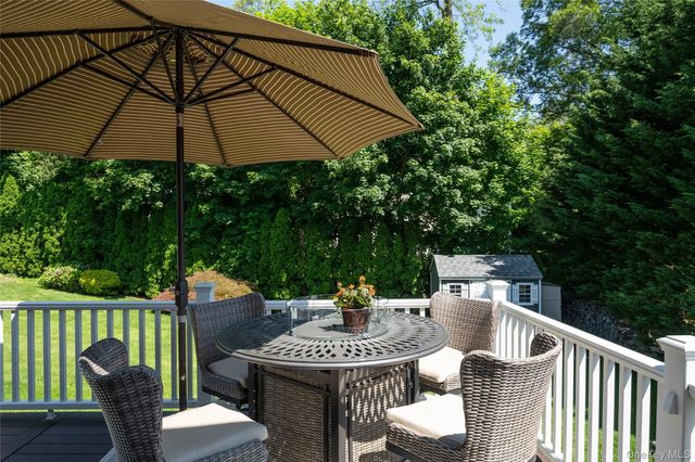 14 Mayfair Drive, Huntington, NY 11743