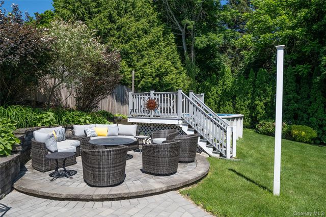 14 Mayfair Drive, Huntington, NY 11743