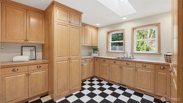 20810 NE 78th Street, Redmond, WA 98053