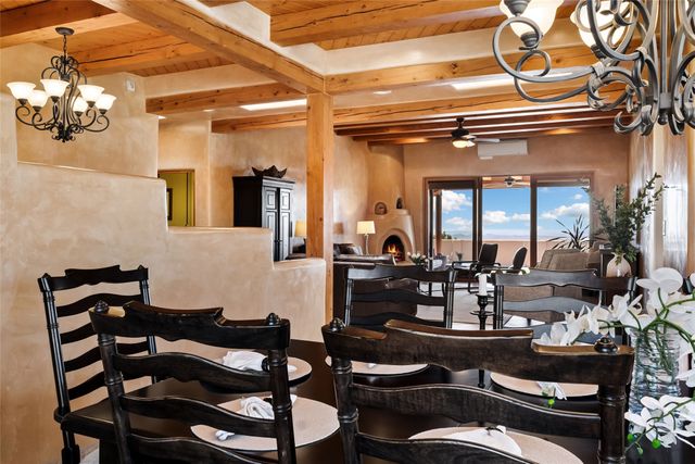 17 Sueno De Santa Fe, Santa Fe, NM 87505