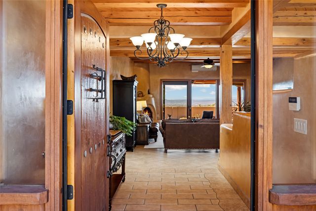 17 Sueno De Santa Fe, Santa Fe, NM 87505