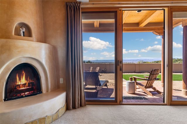 17 Sueno De Santa Fe, Santa Fe, NM 87505