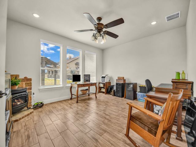 3601 Farm Land Court, Granbury, TX 76048