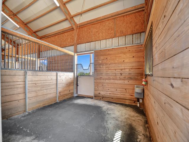 3601 Farm Land Court, Granbury, TX 76048